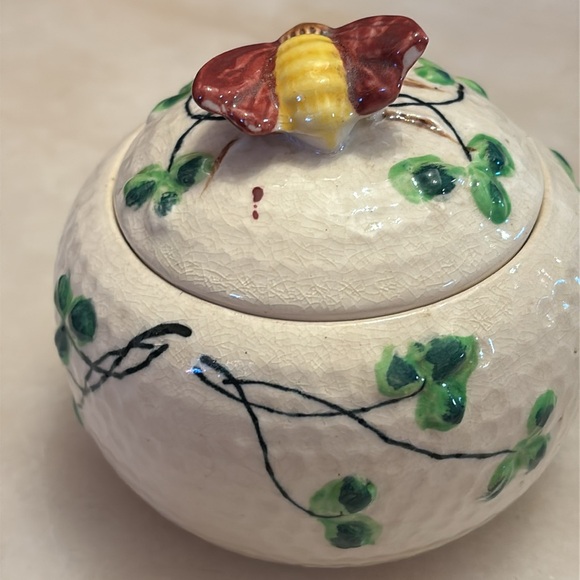 JB Betson's china beehive sugar bowl with clover - Picture 4 of 10